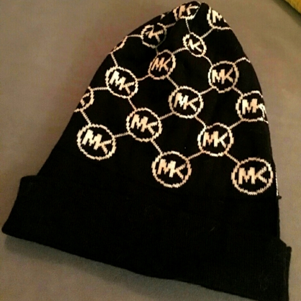Micheal kors hat